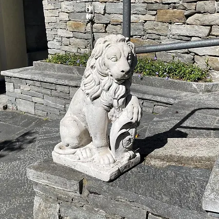 Dora Attika By Fewotessin Locarno