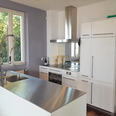 Dora Attika By Fewotessin * Locarno